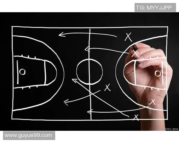 深圳篮球队的控制体系与战术解析：提升团队协作与比赛胜率的关键策略